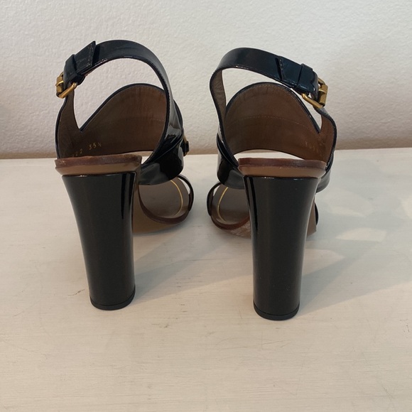 GUCCI
Patent Horsebit Ankle Strap Sandals Block Heel Black 35.5 - Picture 4 of 7